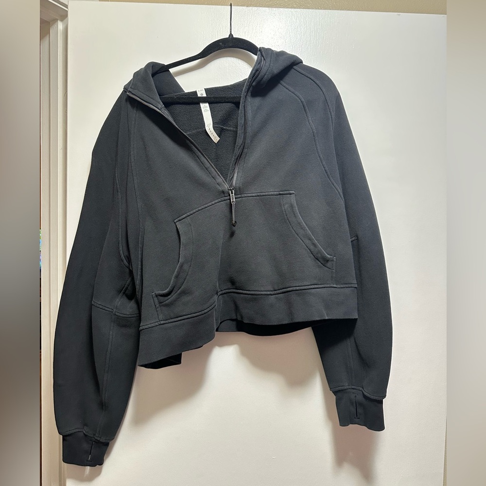 Lululemon Cropped Scuba